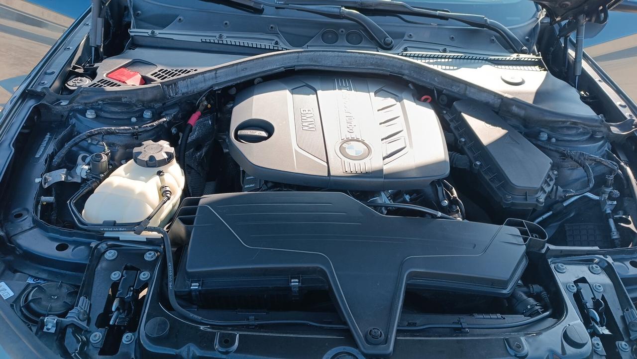 Bmw 116 116d 5p. Efficient Dynamics Unique