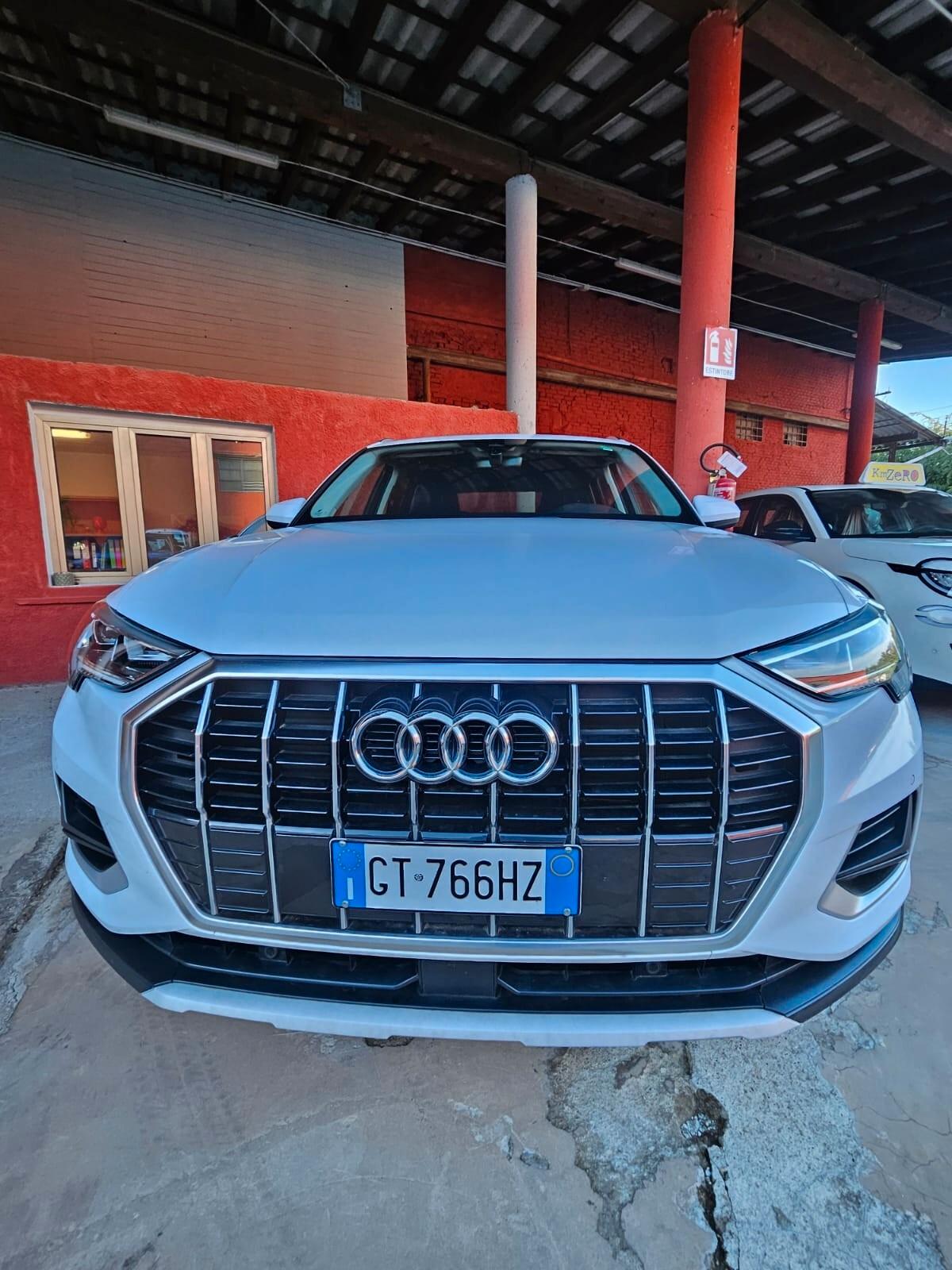 Audi Q3 35 TFSI S tronic Business Advanced