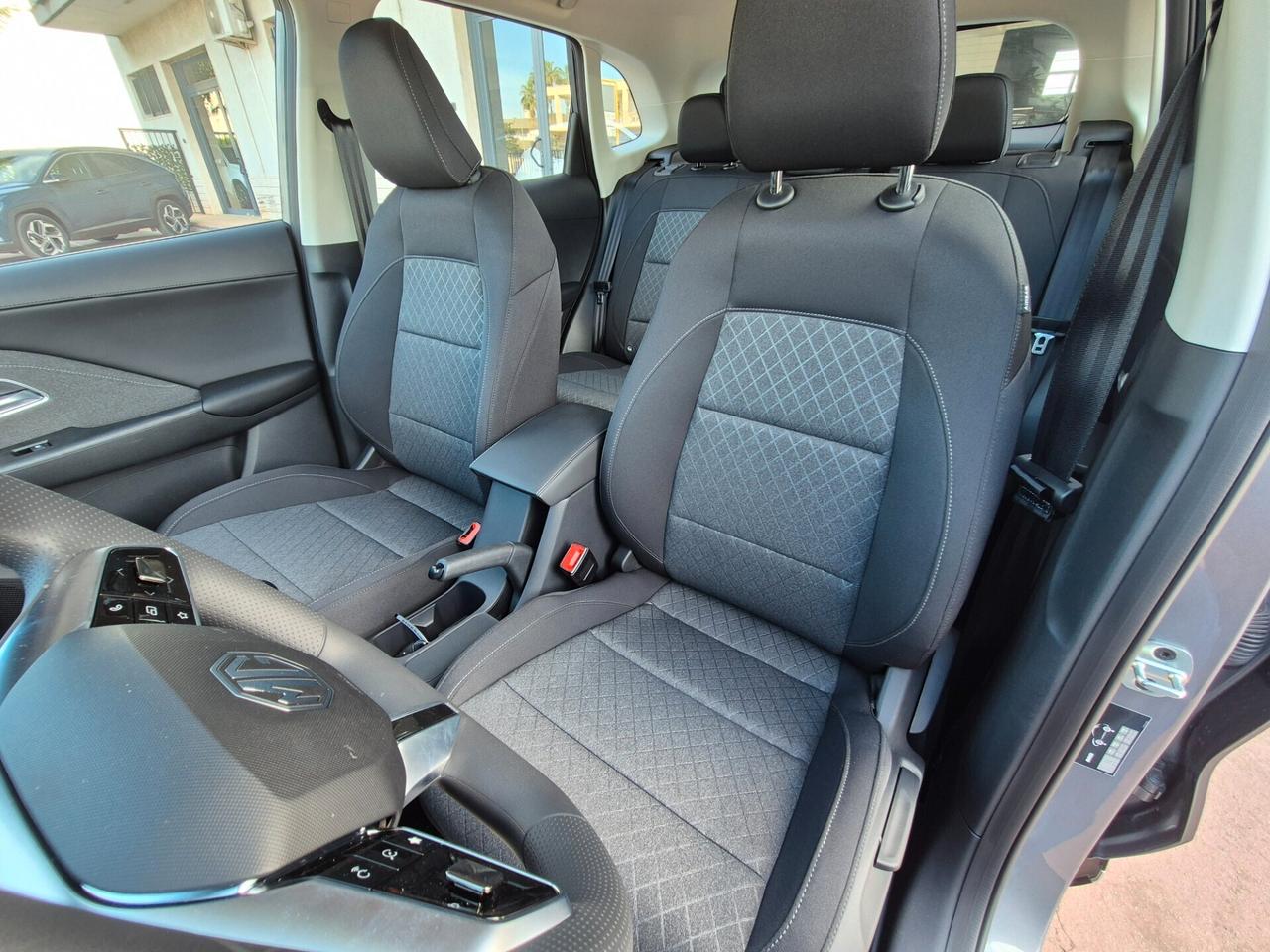 Mg ZS Standard Full Hybrid NUOVA