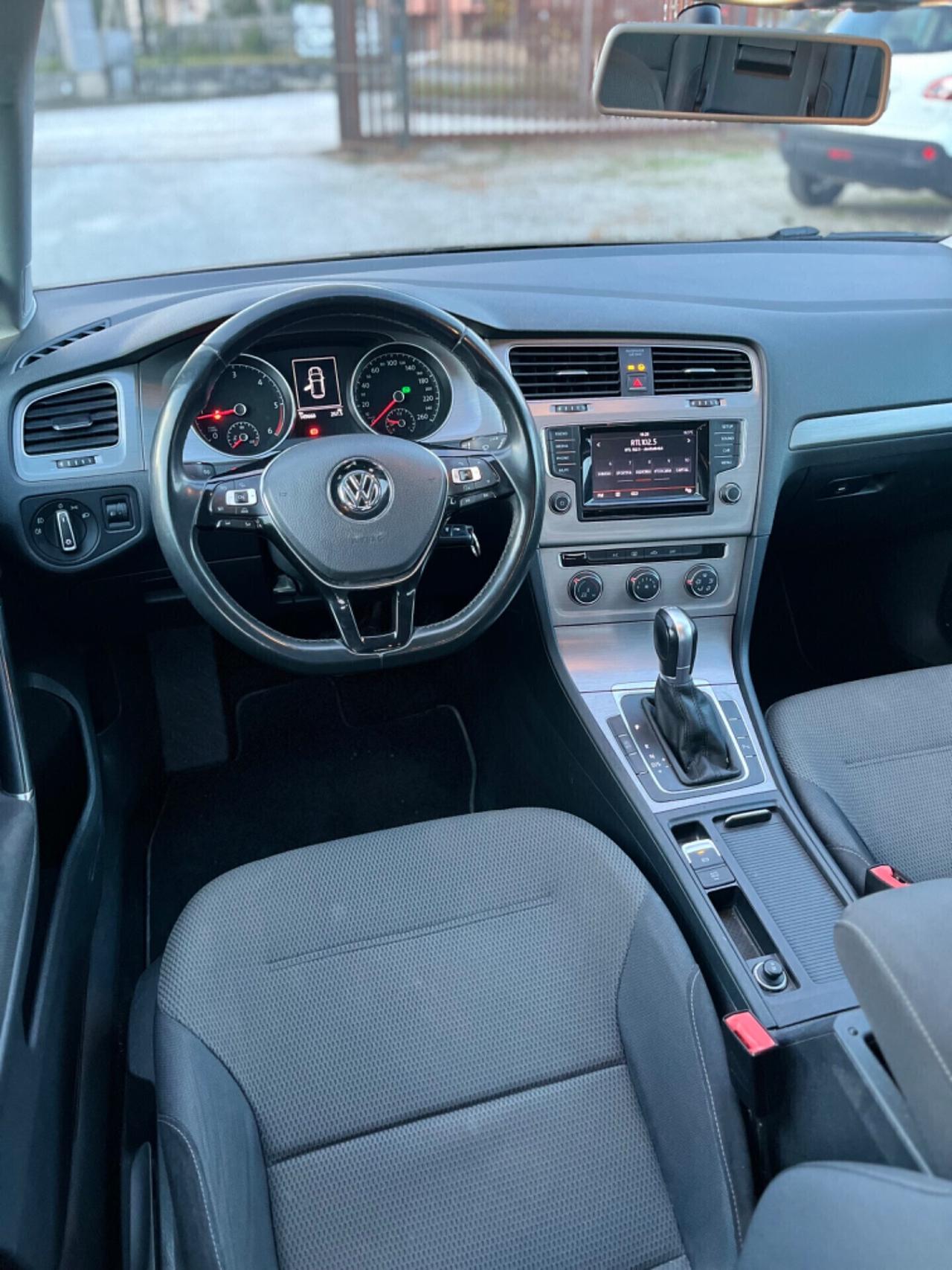 Volkswagen Golf 7 1.6 TDI DSG PERFETTA NEOPATENTATI
