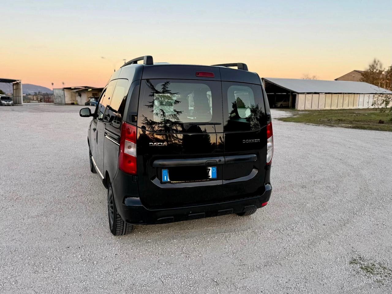 Dacia Dokker con posti 1.6 GPL neopatentati UNIPROPR