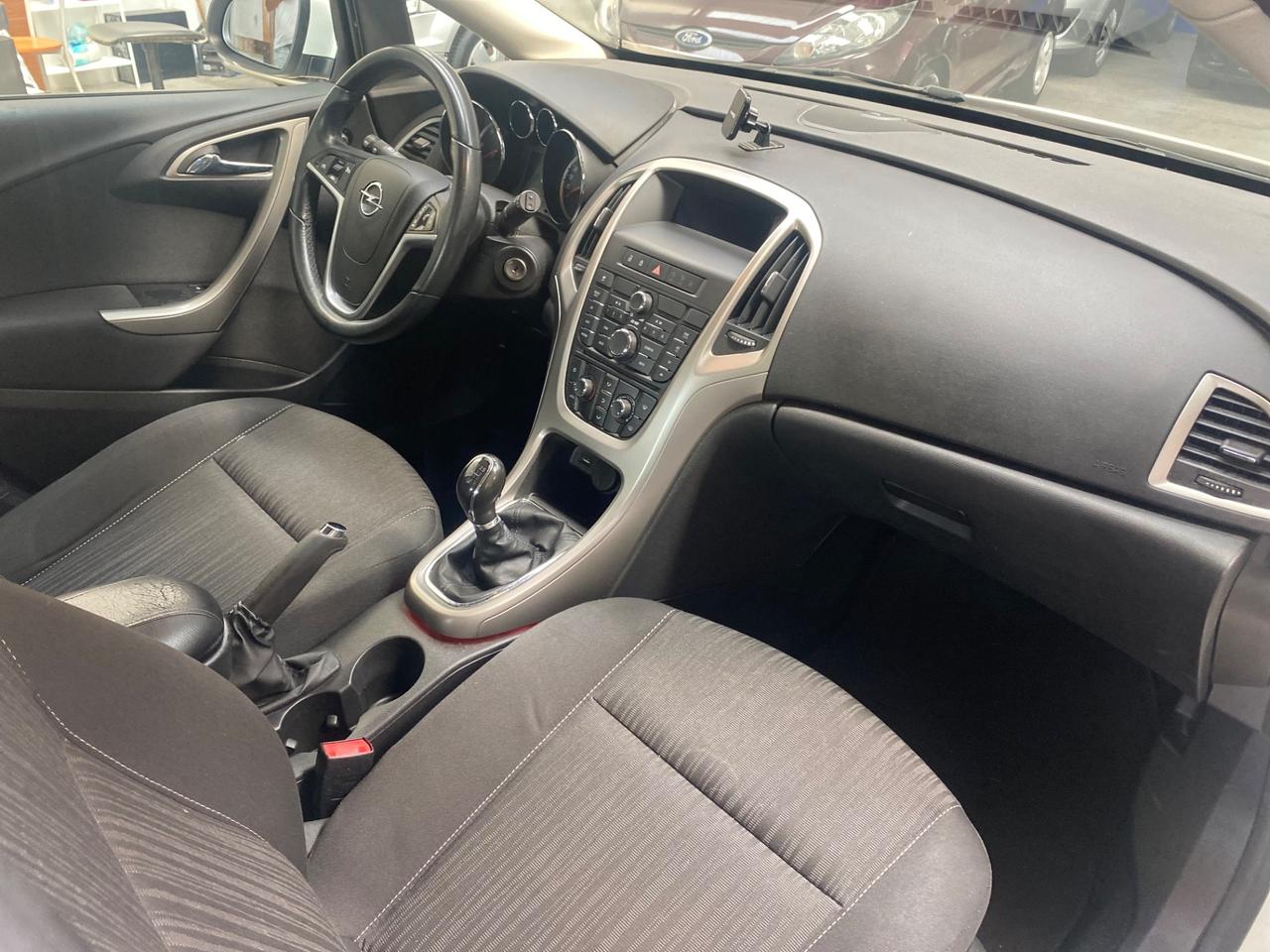 Opel Astra 1.7 CDTI 110CV 5 porte berlina