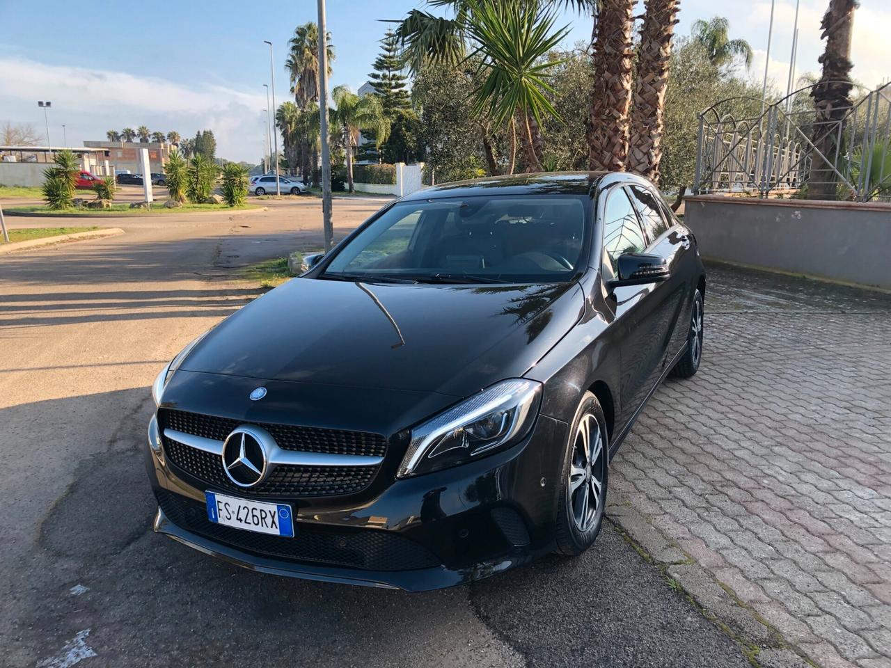 Mercedes-benz A 180 d Premium
