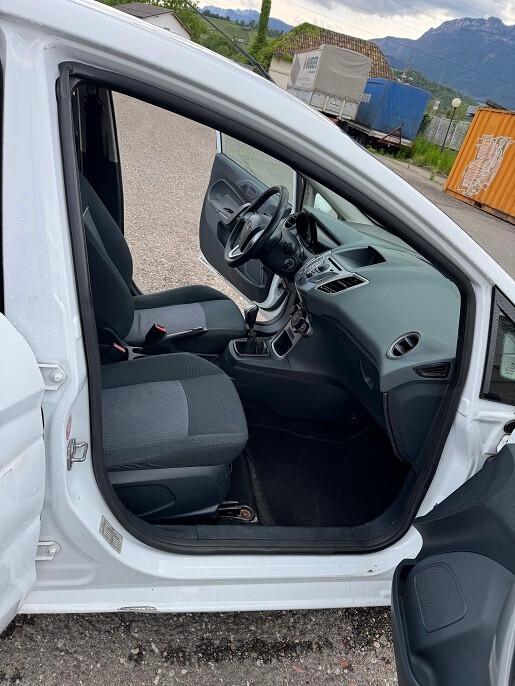 Ford Fiesta 1.4 TDCi 5p. Titanium