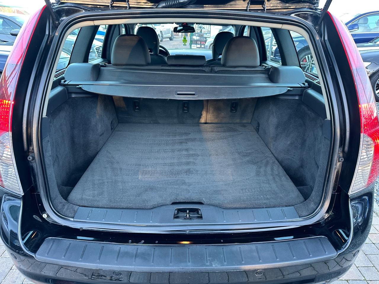 Volvo V50 D3 R-design