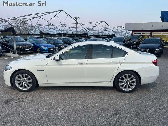 BMW 520 Serie 5 F10 Berlina 520d 190cv tg. FG111BM