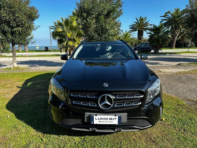 MERCEDES-BENZ GLA 200 d Automatic Business