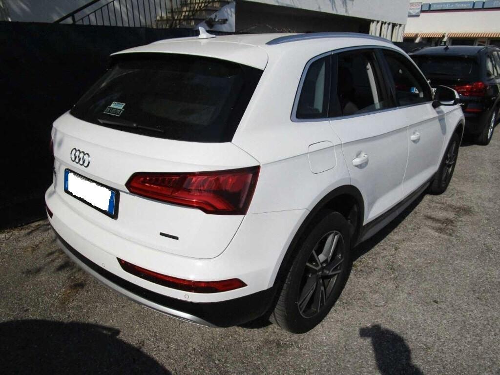 Audi Q5 35 TDI quattro S tronic Business Design