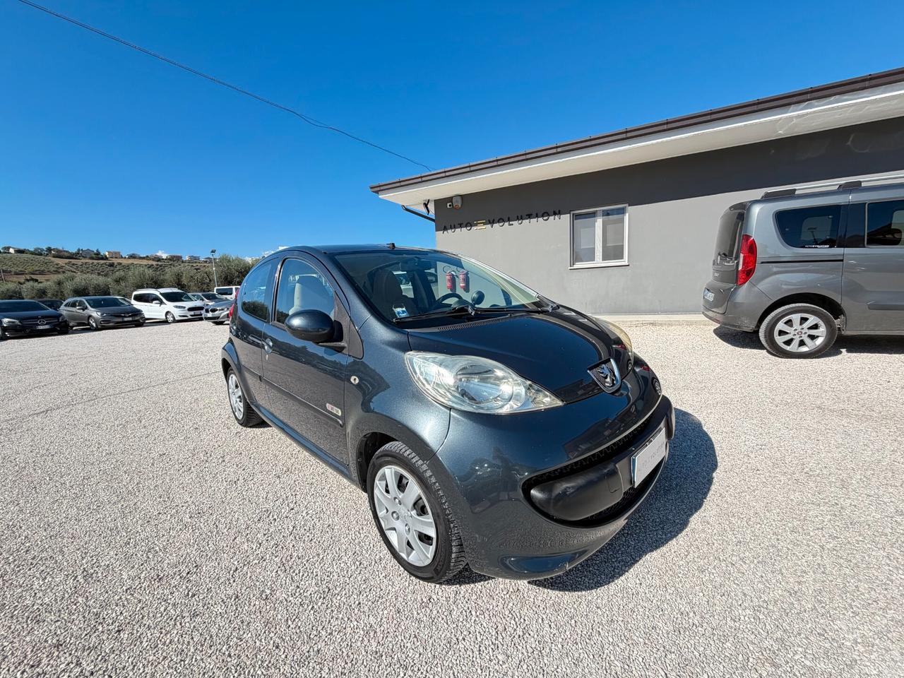 Peugeot 107 1.0 68CV 5p. Sweet Years 238.717 km