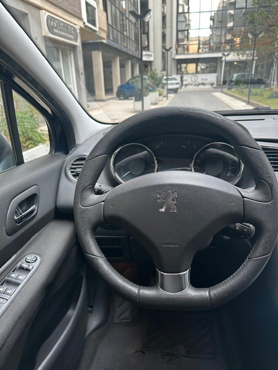 Peugeot 3008 1.6 HDi 110CV Outdoor