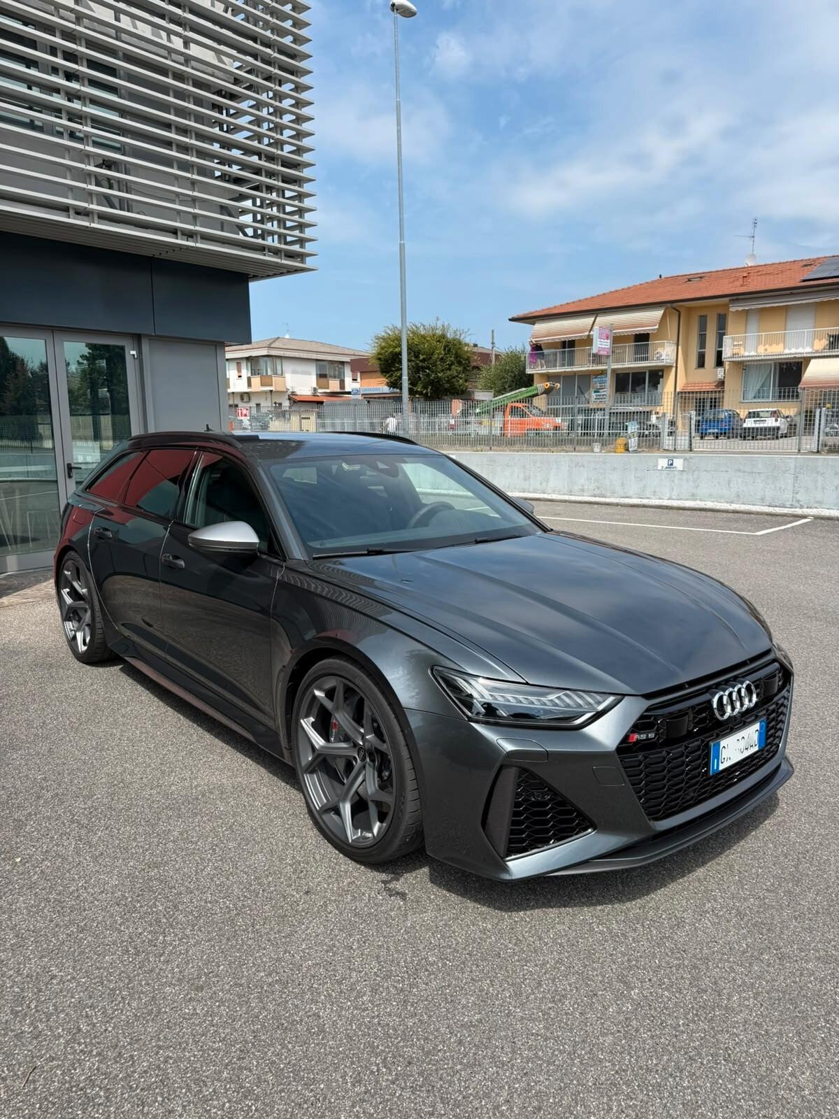 Audi RS6 Avant 4.0 TFSI V8 quattro tiptronic CARBONIO FRENI CARBOCERAMICI MY25