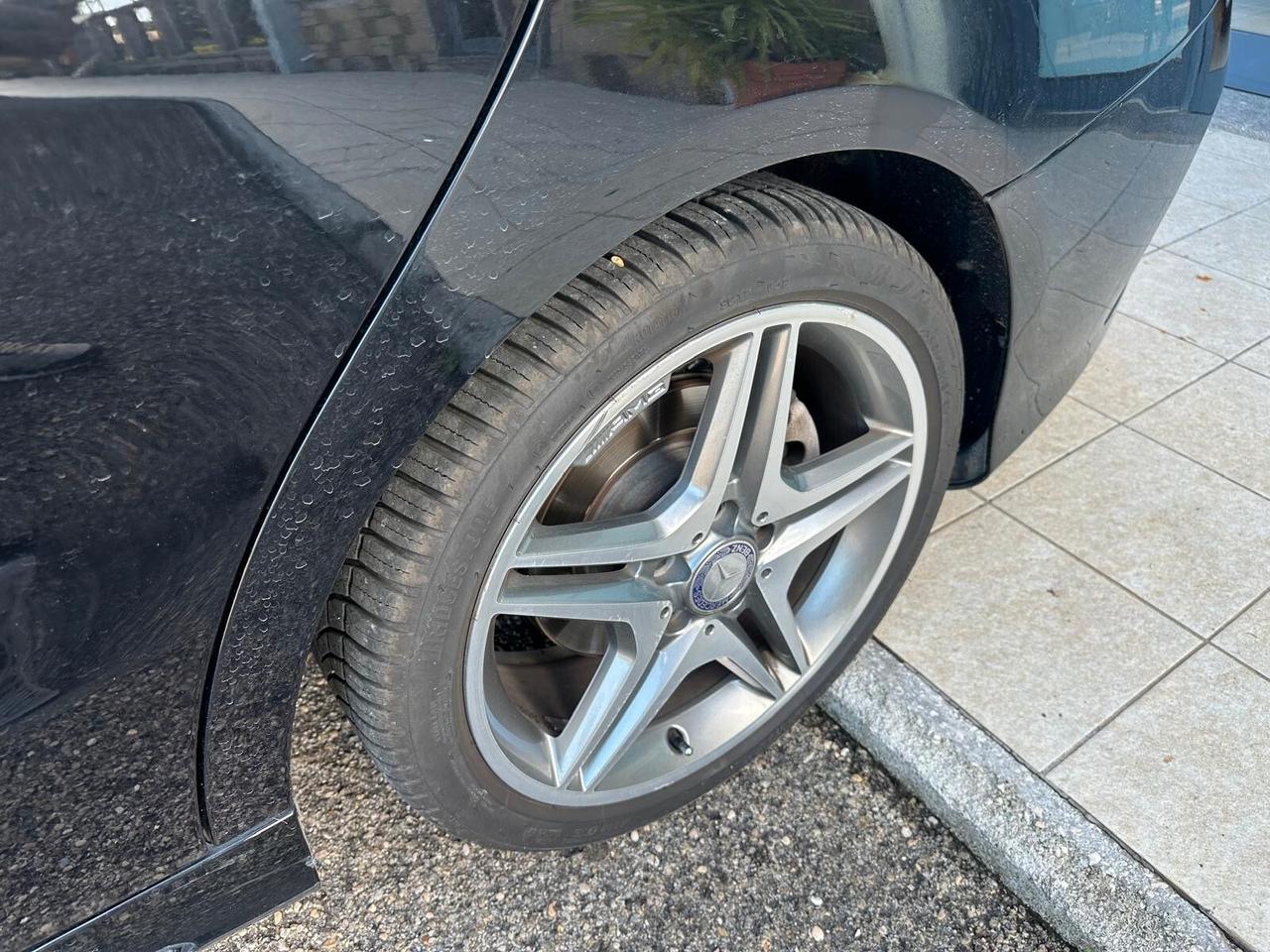 Mercedes-Benz CLA 220 CDI Automatic Premium AMG 2014