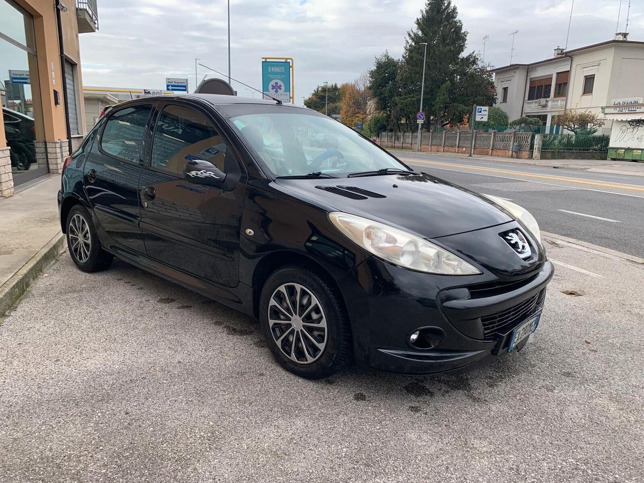 Peugeot 206 Plus 1.1 benz/gpl Neopatentati