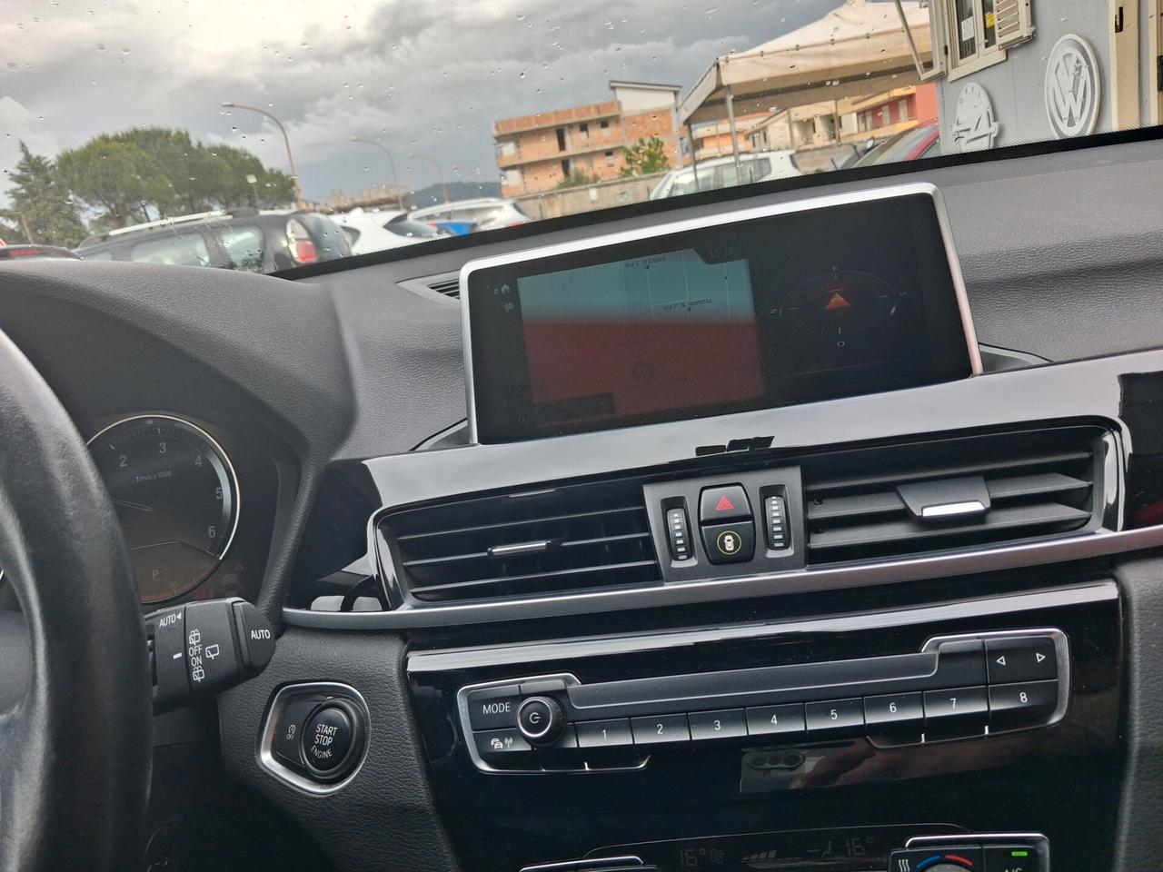 Bmw X1 1.6 d. NAVIGATORE FARI FULL LED CAMBIO AUTOMATICO PELLE TOTALE GARANZIA 12 MESI