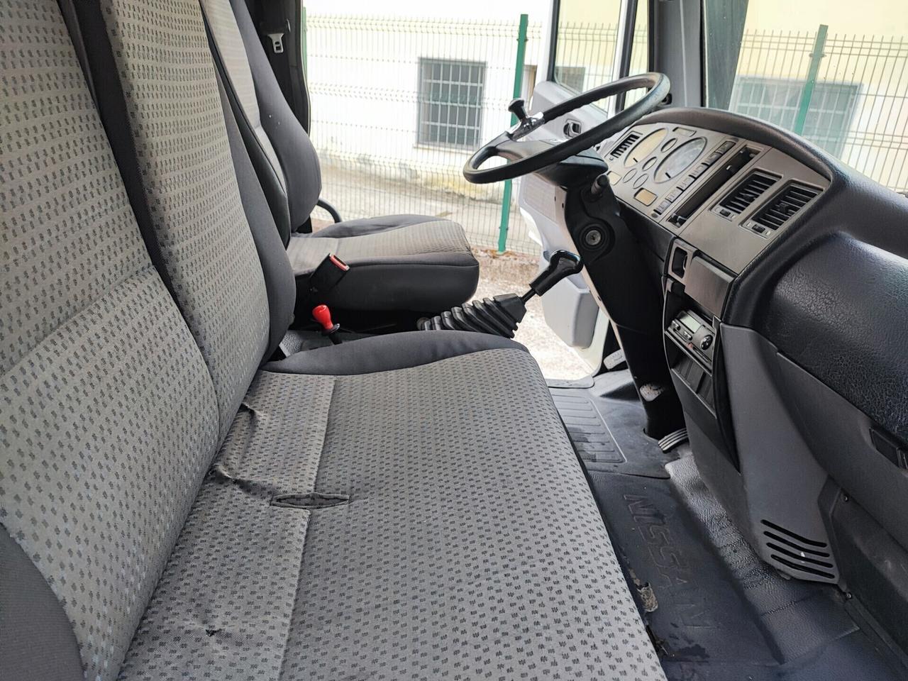 Nissan Atleon KM 271.000 Gancio Traino