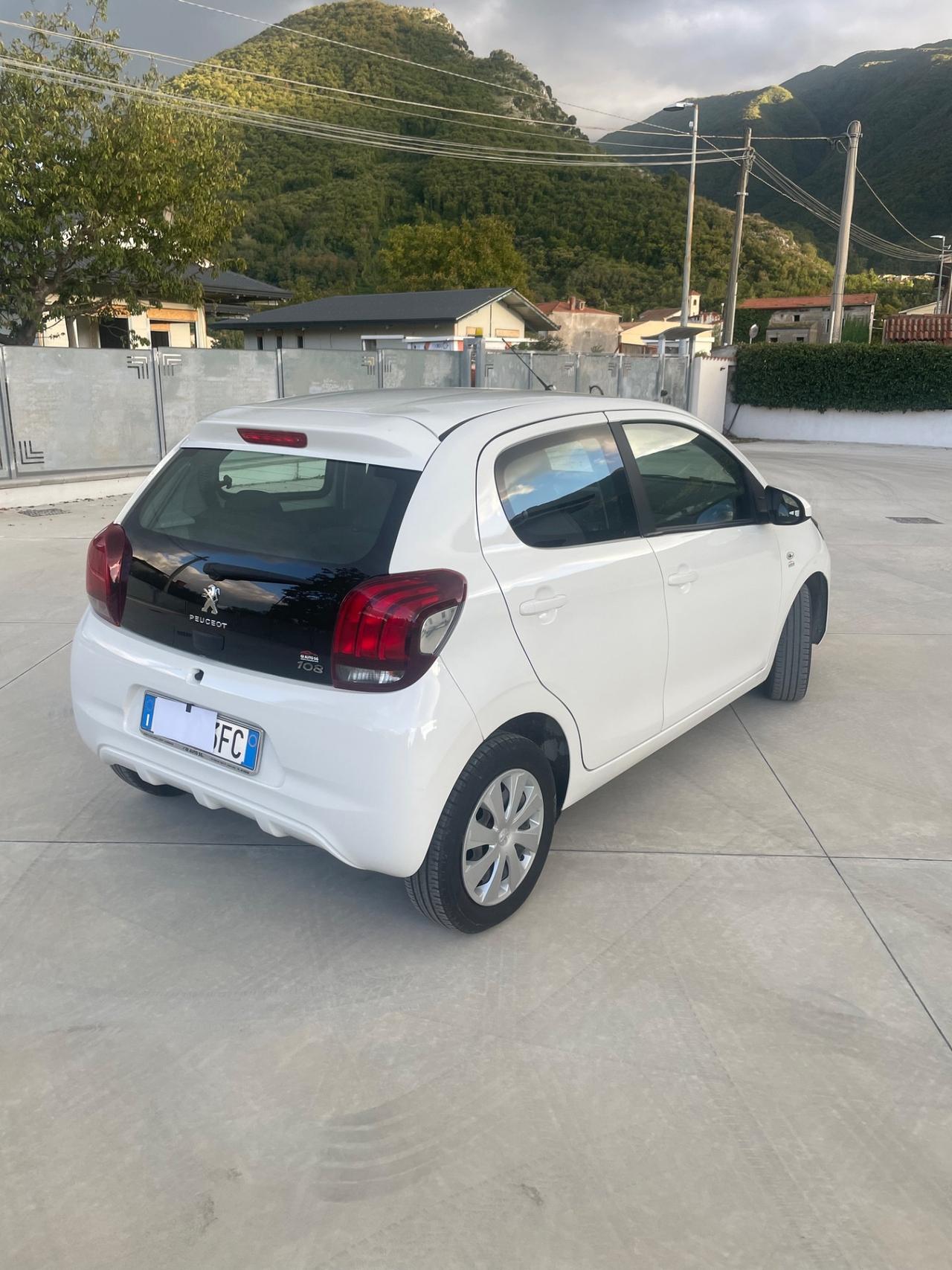 Peugeot 108 1.0 70Cv 2019 40,000km
