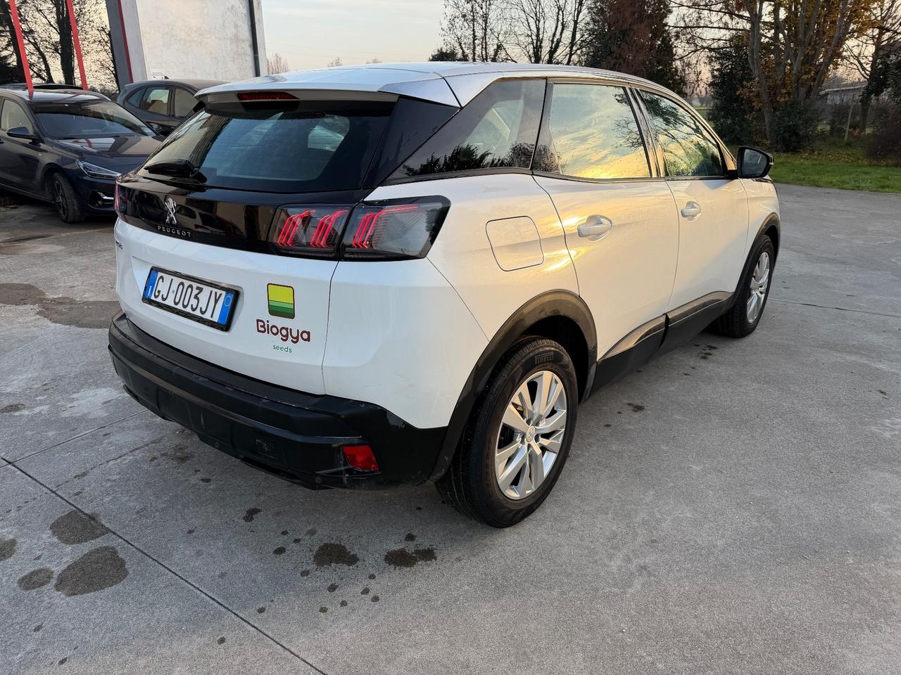 Peugeot 3008 BlueHDi 130 S&S EAT8 Active Pack