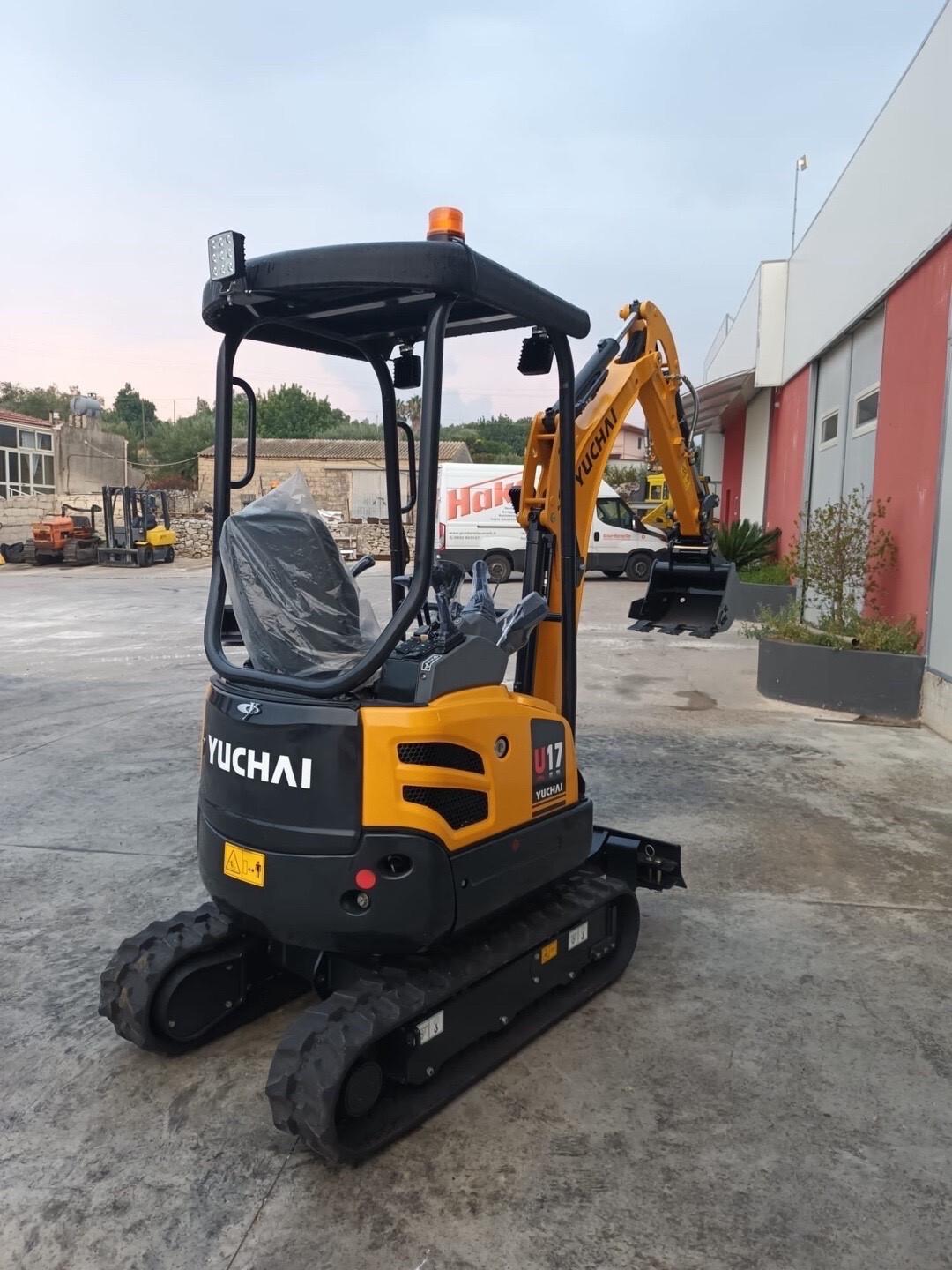 Miniescavatore nuovo Yuchai mod U17