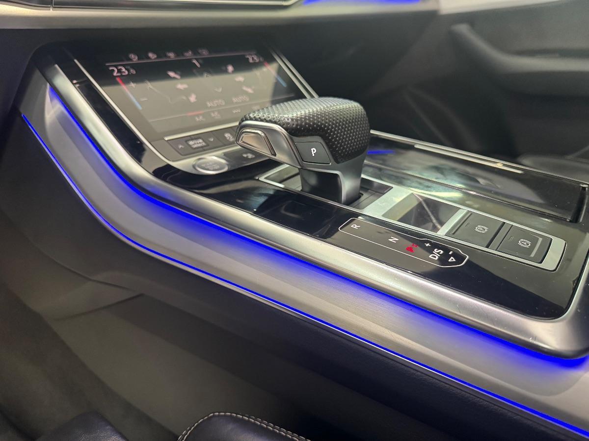 AUDI Q8 50 TDI 286 CV quattro S-Line TETTO/ LUCI AMBIENT