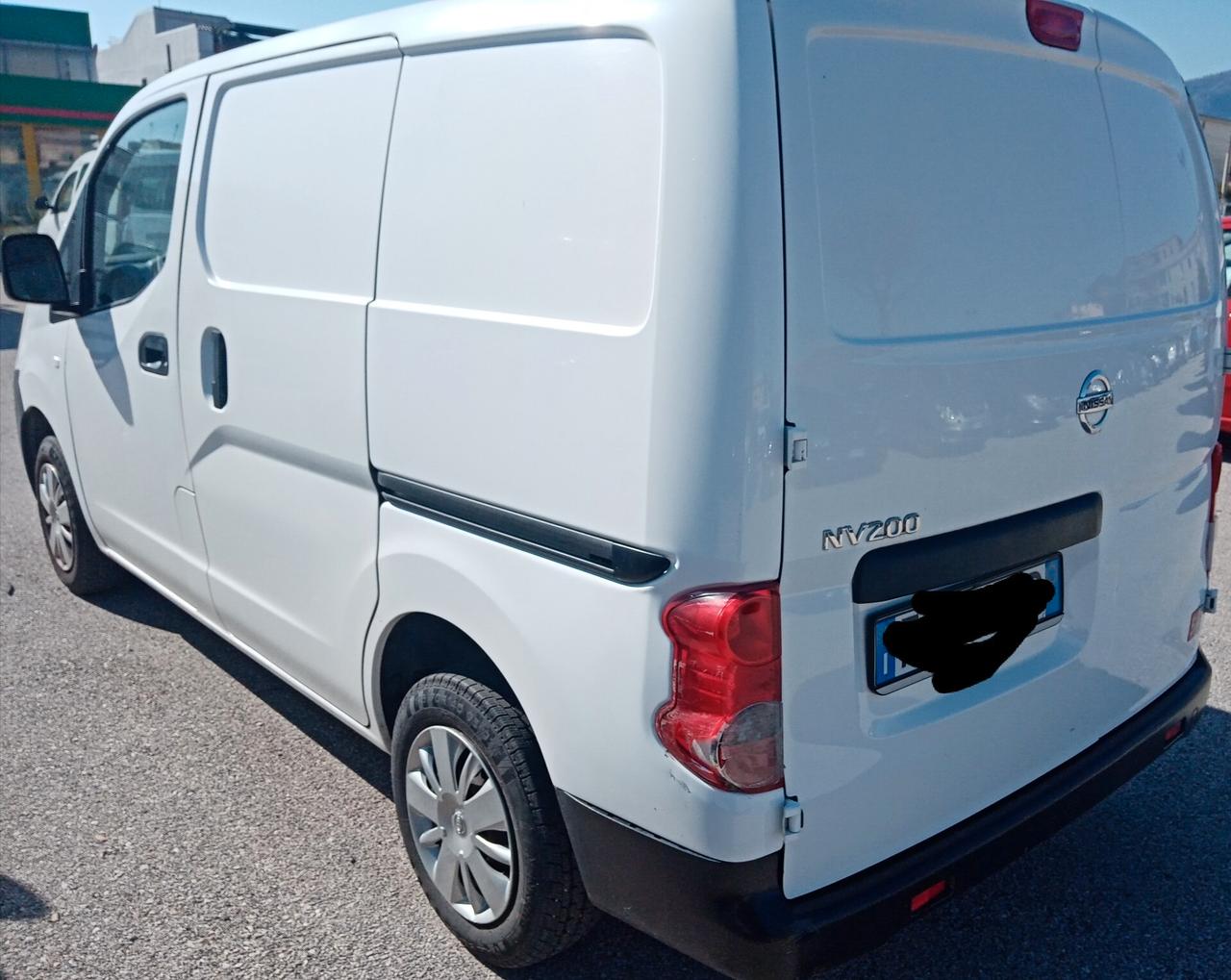 Nissan Nv 200 doppia porta giugno 2018