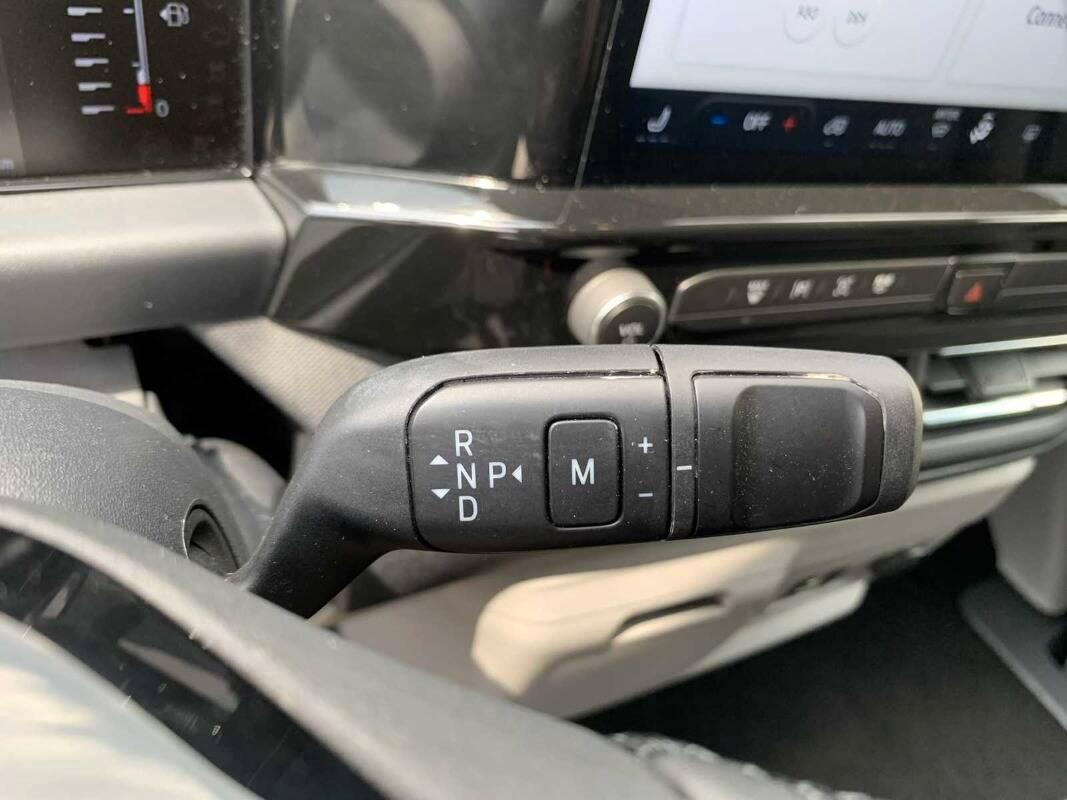 Ford TOURNEO CUSTOM 2.0 ECOBLUE TITANIUM 8 POSTI LED TELECAMERA