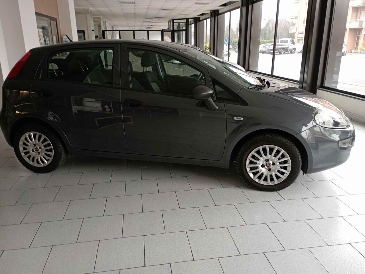 Fiat Punto 1.3 MJT II S&S 95 CV 5 porte Street