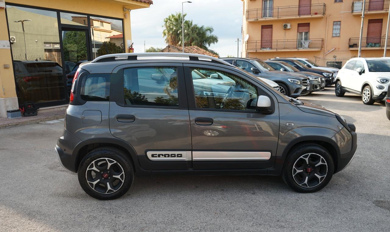 Fiat Panda 1.0 FireFly S&S Hybrid City Cross