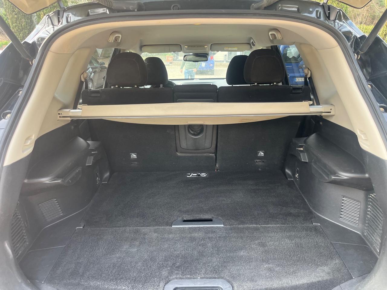 Nissan X-Trail 1.6 dCi 4WD Tekna