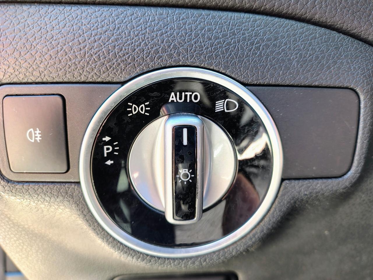 Mercedes-benz CLA 180 d Automatic Premium