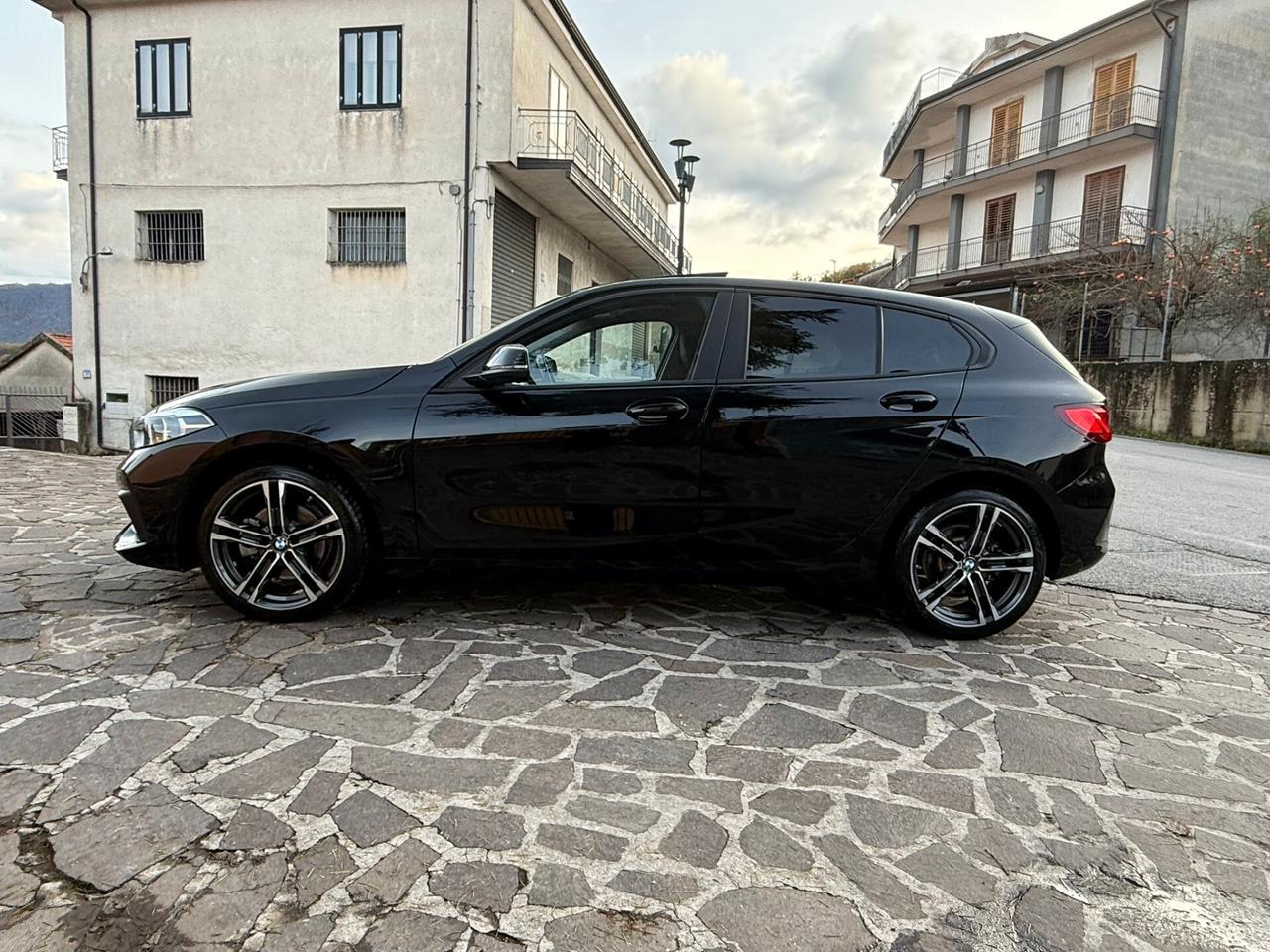 Bmw 118d 150cv Advantage 2021