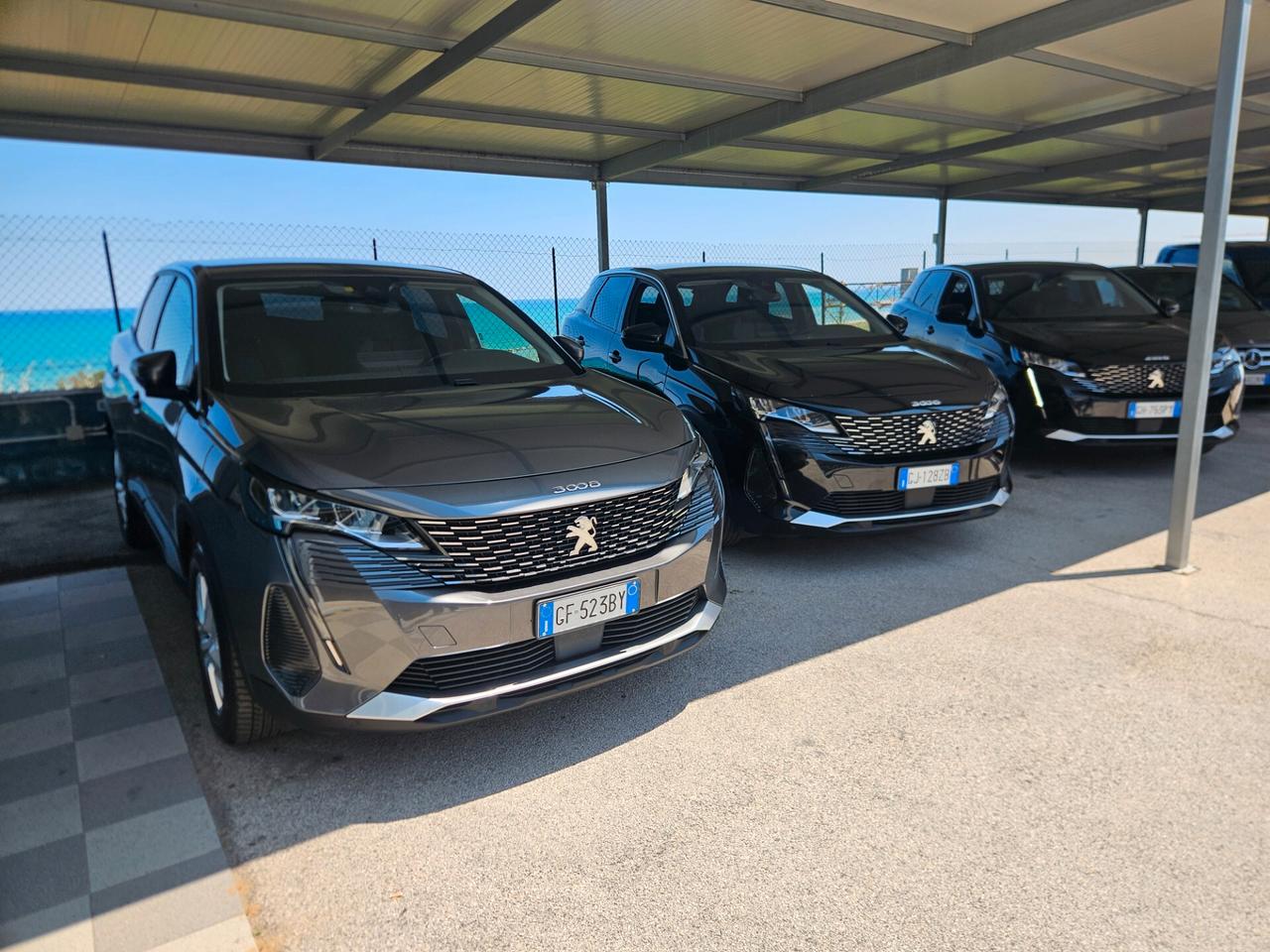 Peugeot 3008 BlueHDi 130 S&S EAT8 Business Edition