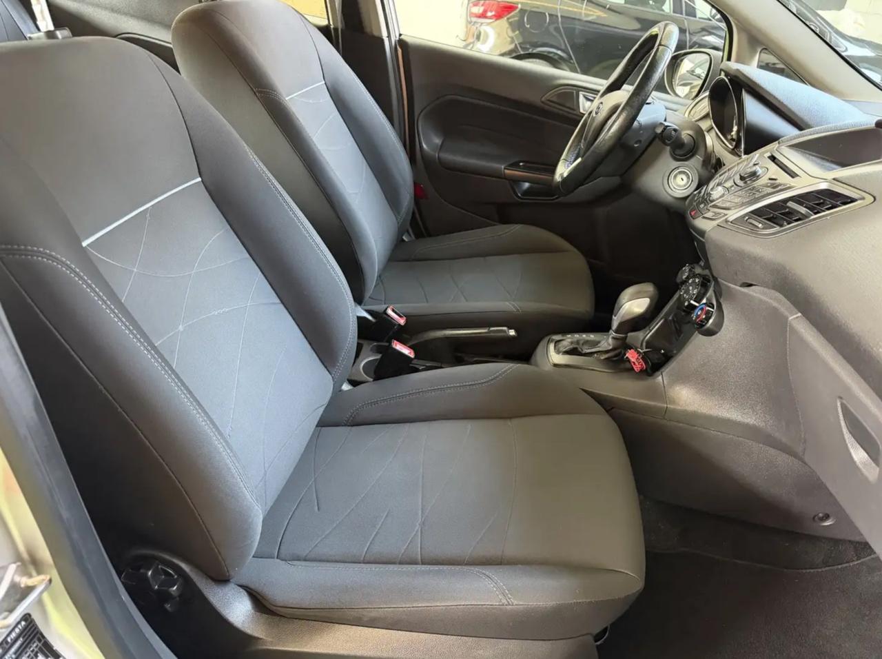 Ford Fiesta 1.0 EcoBoost 100CV 5 porte Powershift Titanium