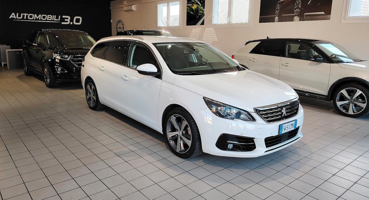 Peugeot 308 1.2 PureTech Turbo 130 S&S SW Allure