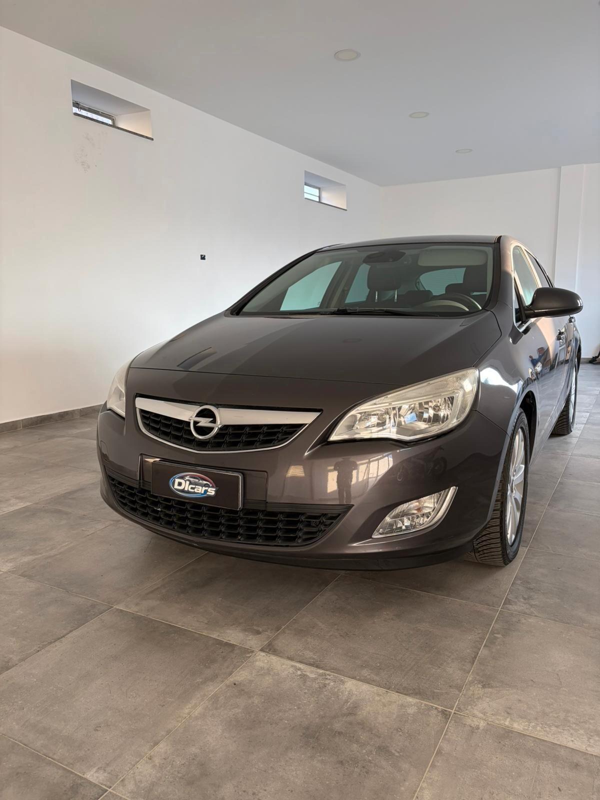 Opel Astra 1.7 CDTI 110CV Cosmo