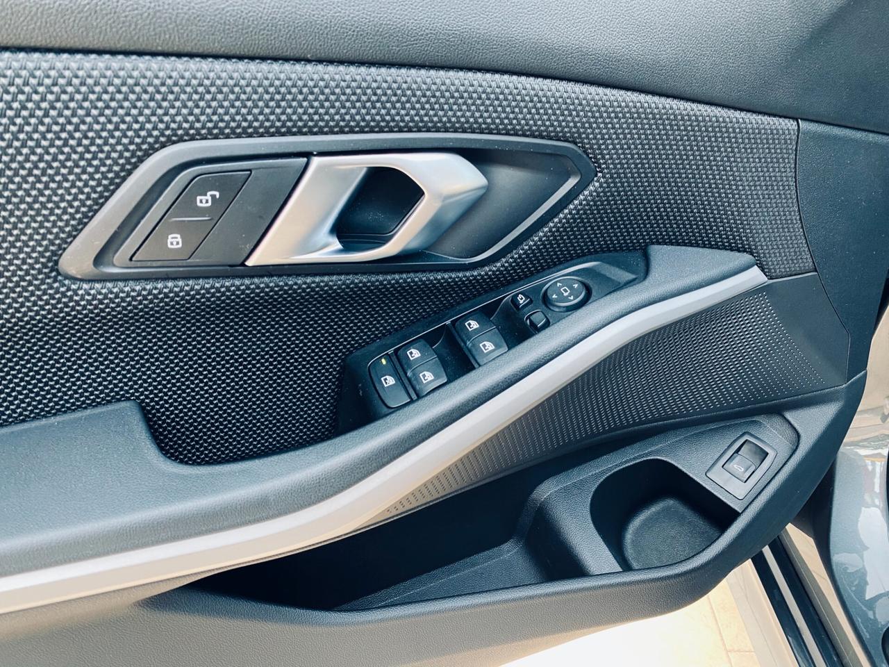 Bmw 320d Touring Business Advantage - CAMBIO AUTOMATICO