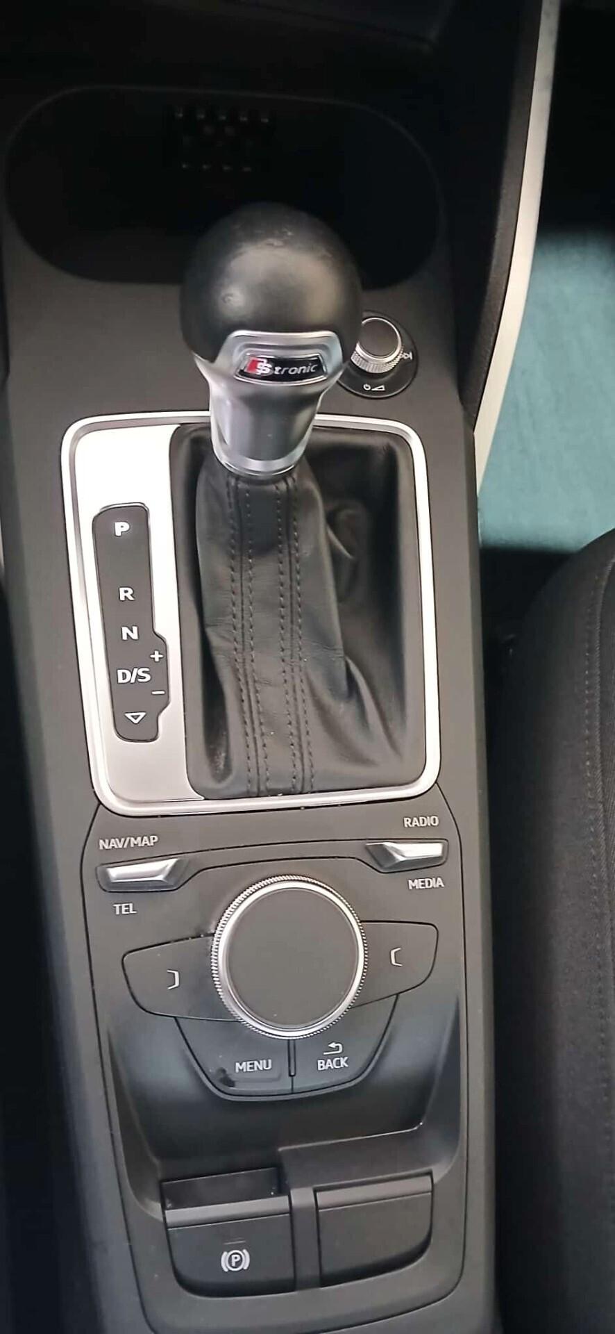 Audi Q2 35 2.0 TDI 150cv Stronic Identity Black - 2020