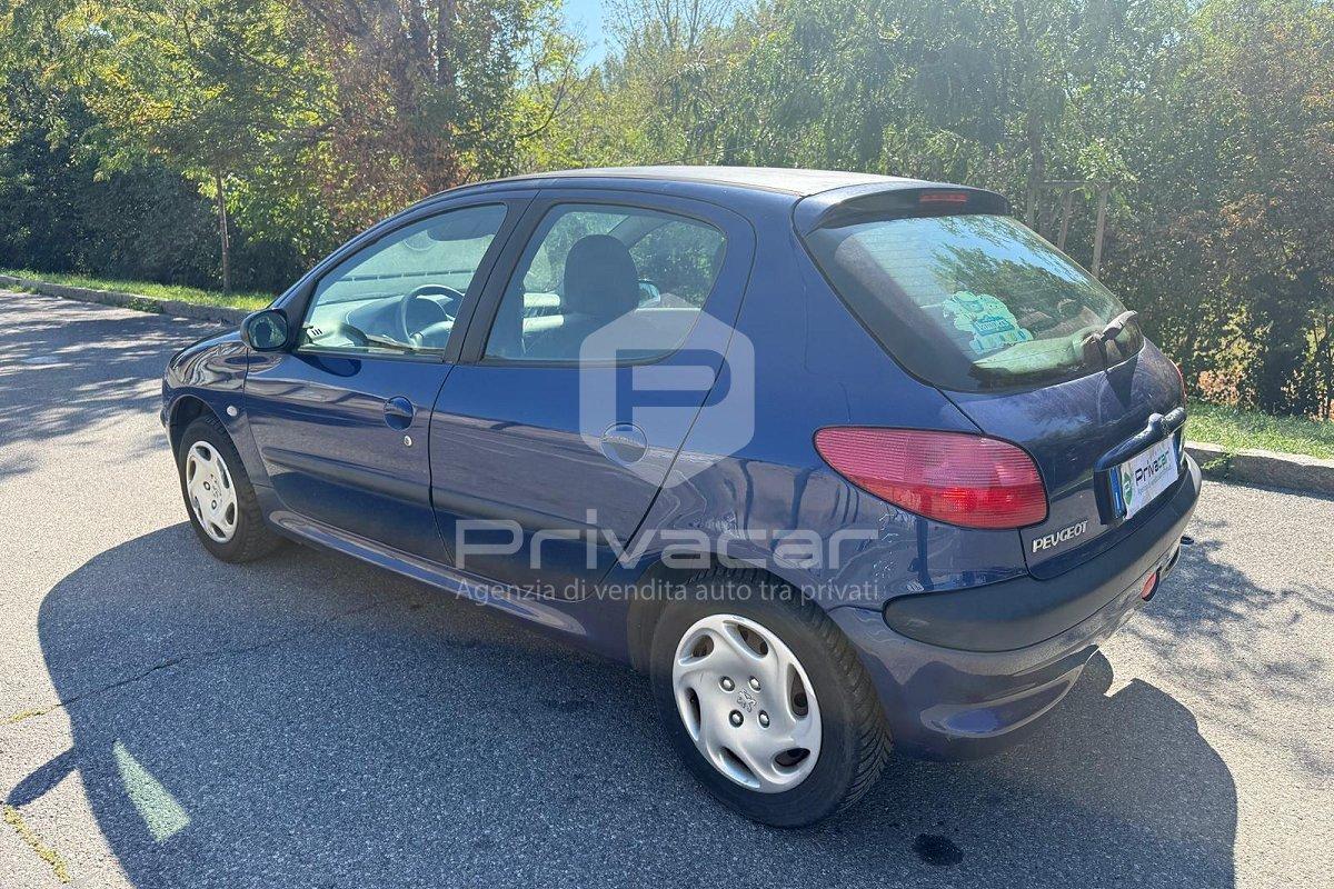 PEUGEOT 206 1.1 5p. XT
