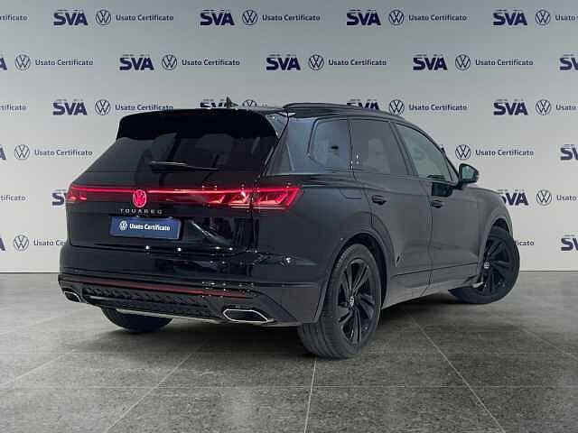 Volkswagen Touareg 3ª serie 3.0TDI V6 231CV R-Line - TECH PACK