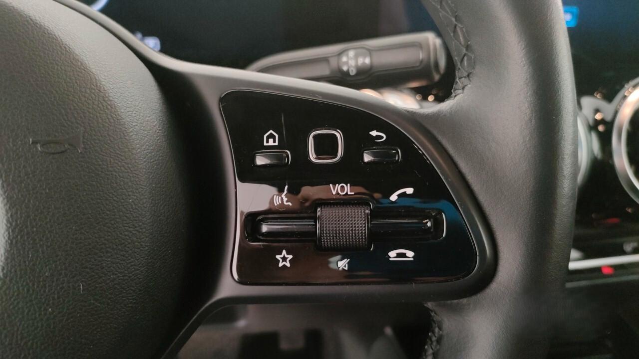 Mercedes-benz GLB 180 d Automatic Business