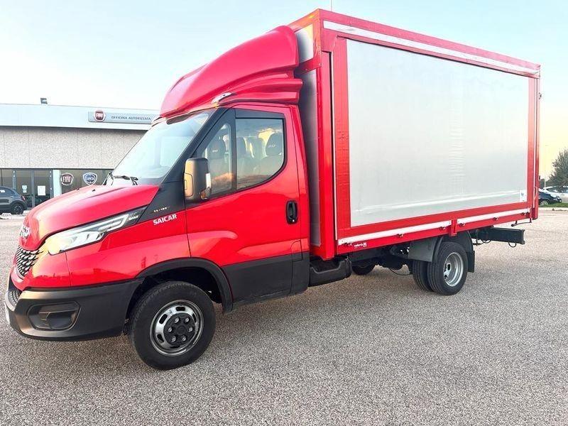 Iveco Daily 35 C18H 3750 HD cab. 180