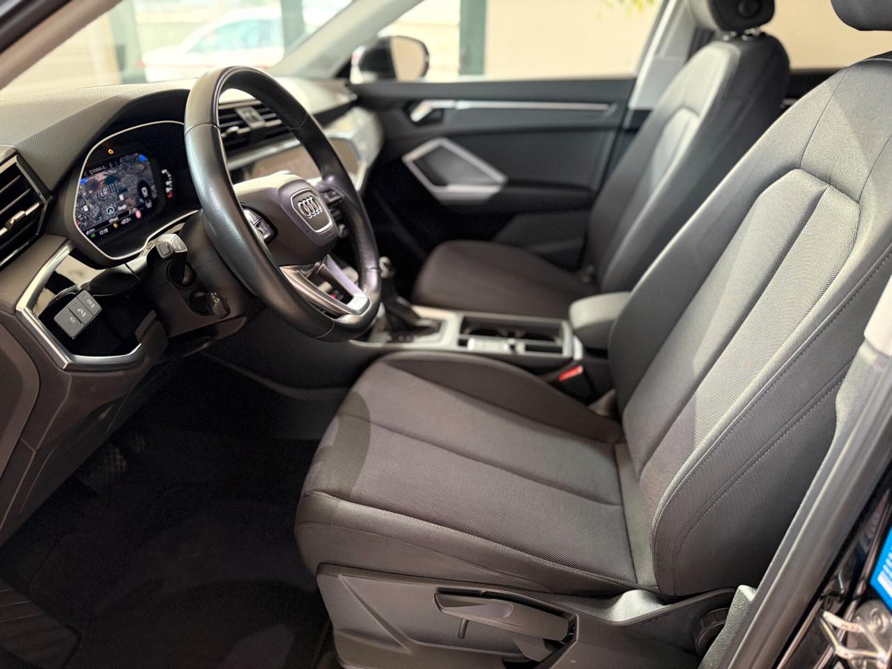 Audi Q3 Sportback 35 2.0 tdi Bus. Plus s-tronic Matrix