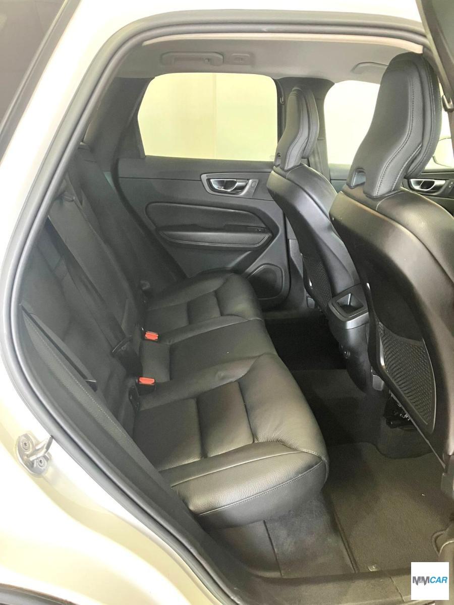 VOLVO - XC60 - Scegli Versione