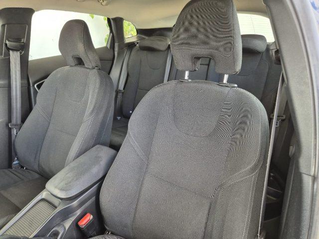 VOLVO V40 Cross Country D2 Business