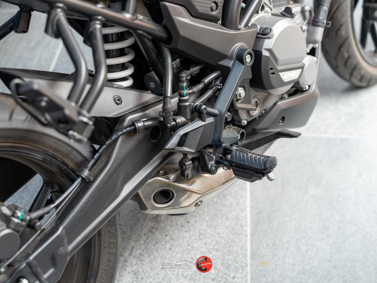 Cf Moto 300NK