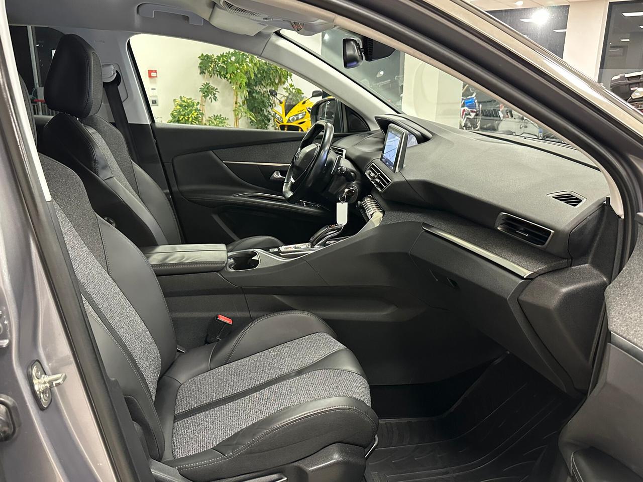 Peugeot 3008 BlueHDi 120 S&S EAT6 Allure - 2017