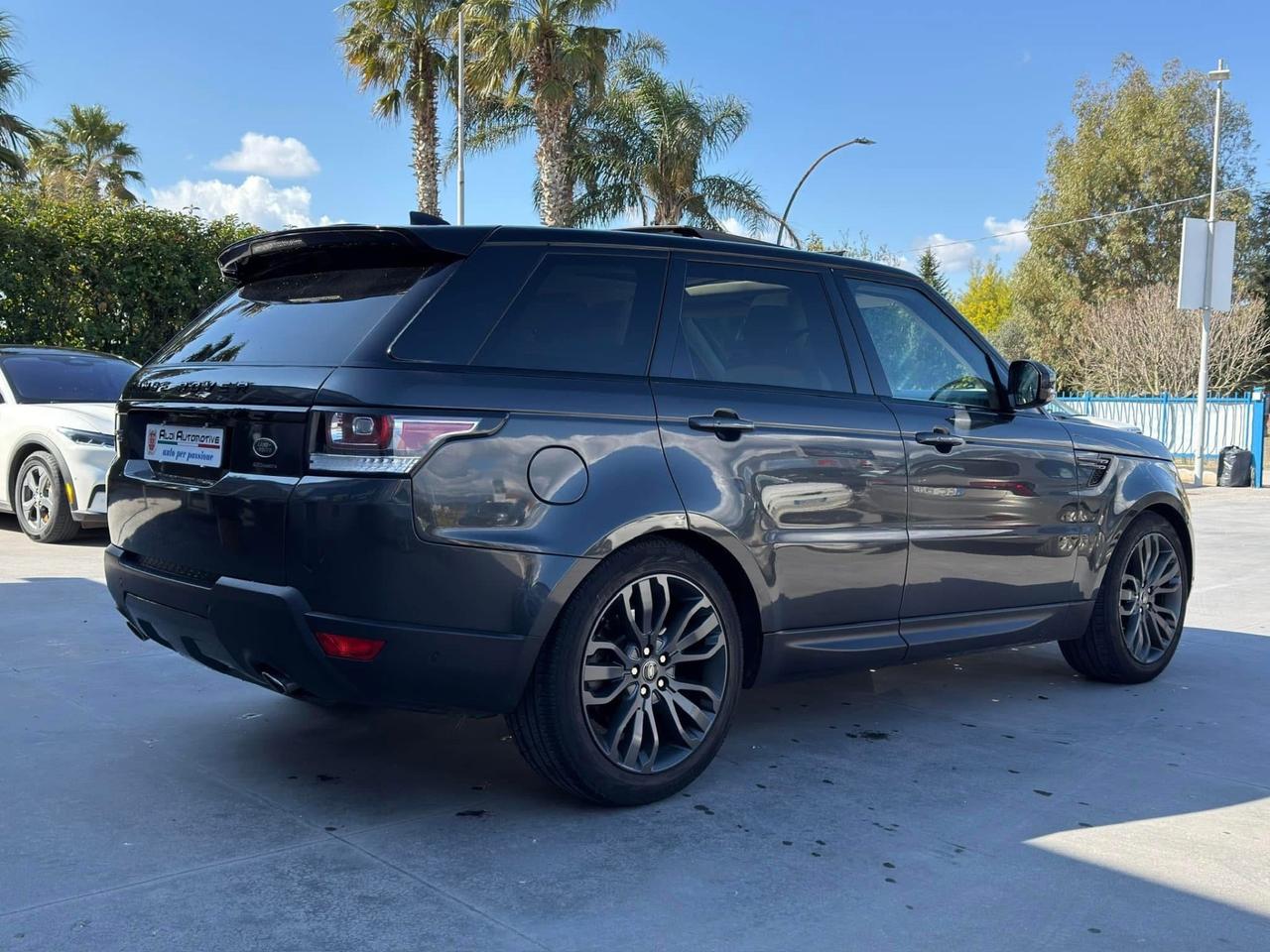 Land Rover Range Rover Sport 3.0 TDV6 HSE