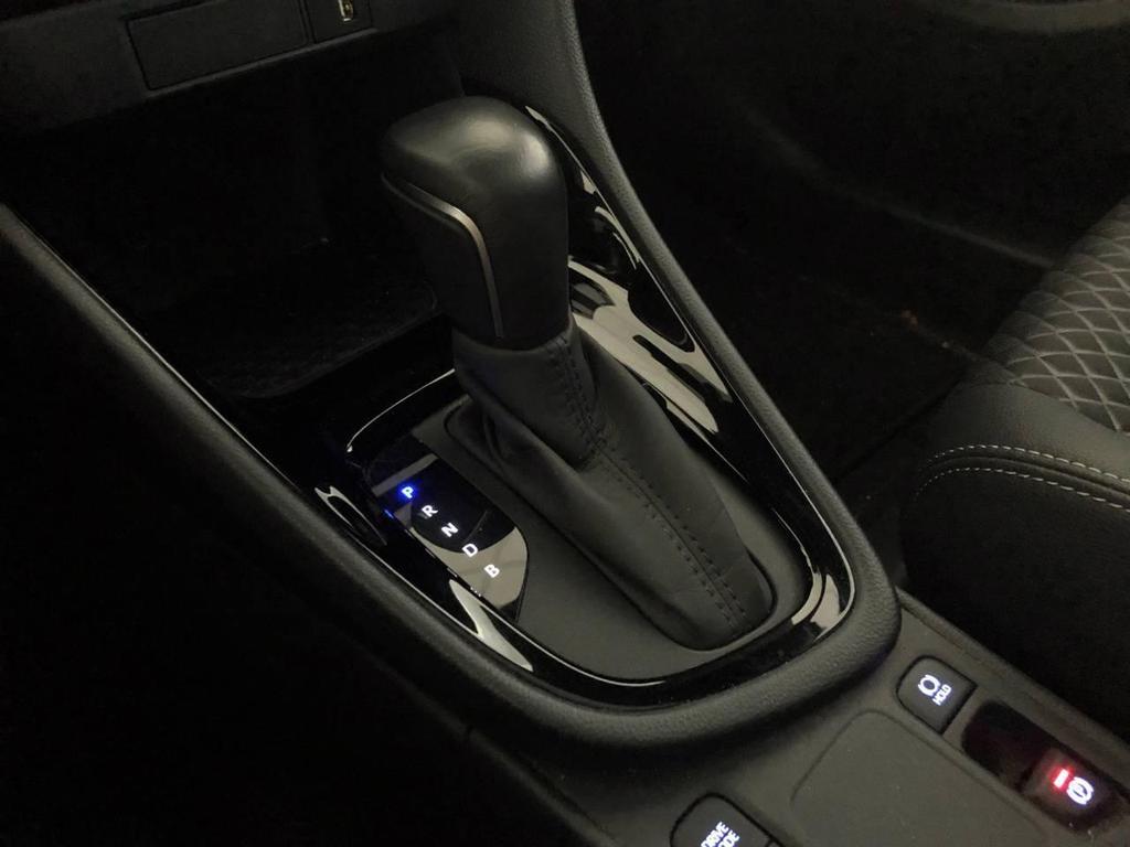 Toyota Yaris 1.5 VVT-iE Hybrid Lounge E-CVT