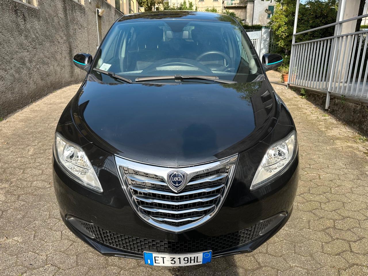 Lancia Ypsilon 1.2 69 CV 5 porte S&S Silver*NEOPATENTATI