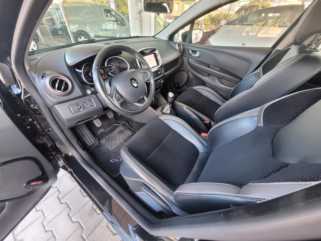 Renault Clio 1.2 75CV 5 porte Zen