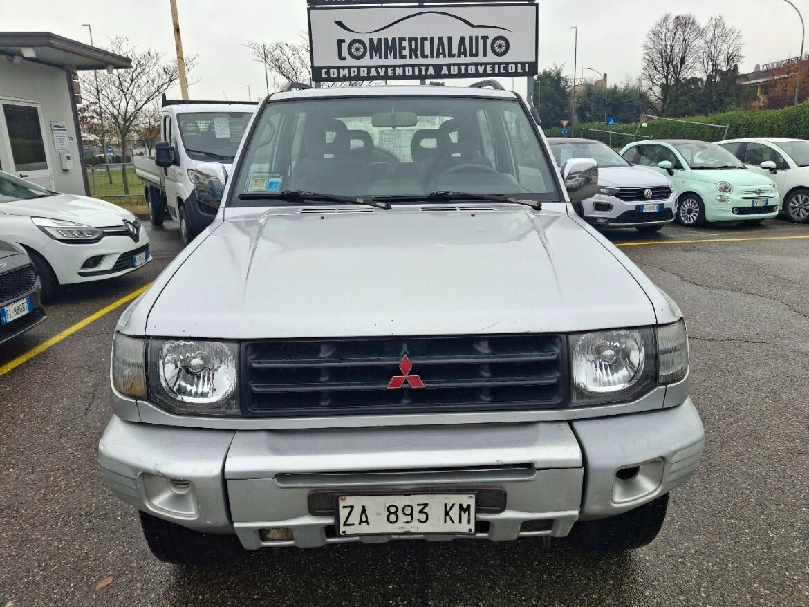 Mitsubishi Pajero 2.5 TDI Metal-top S.S. GLS Target